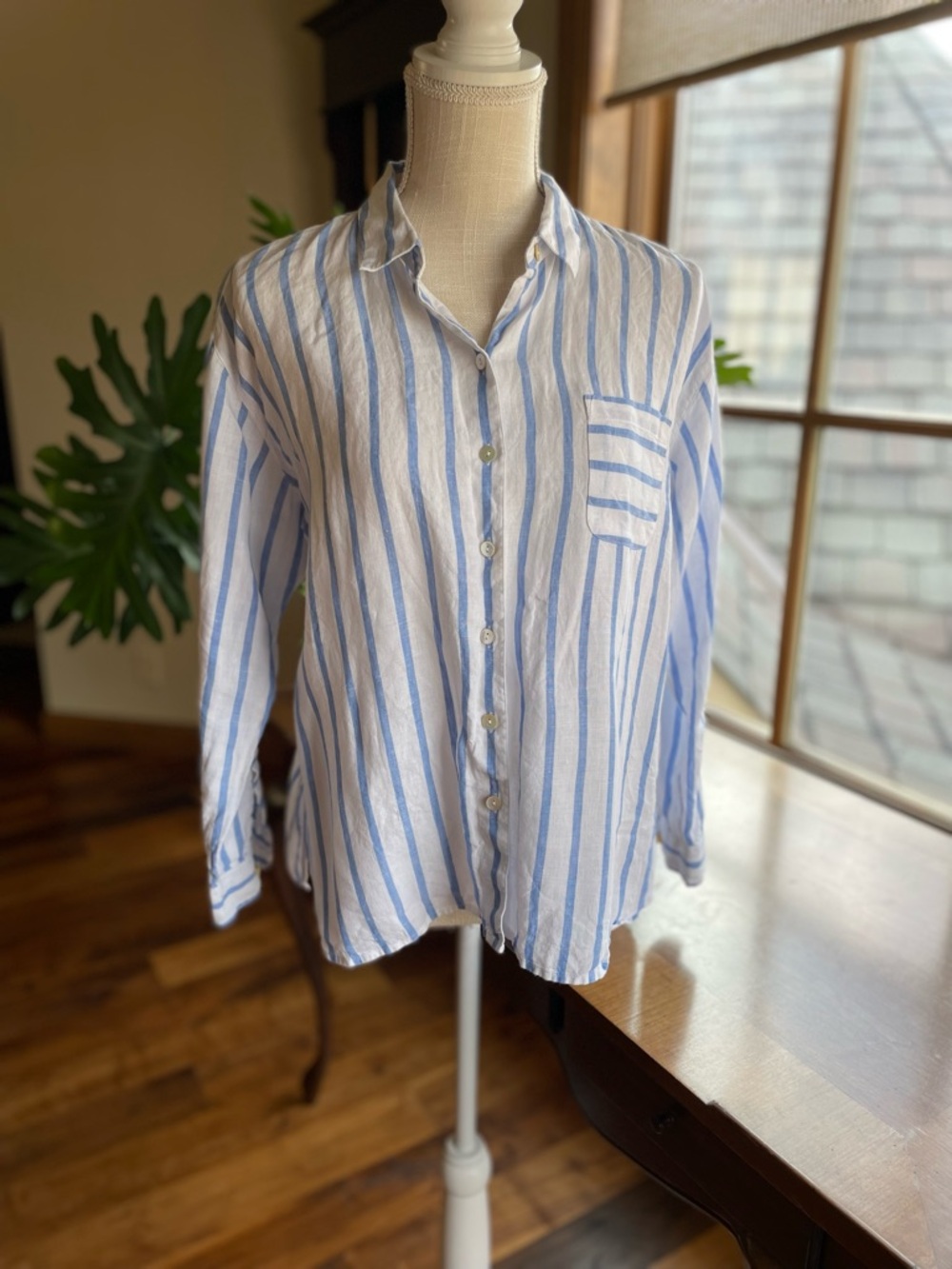 J. Jill Love Linen White & Blue Striped 100% Linen Button-Down Shirt size MP